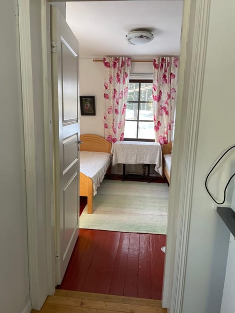 Läeahon Omena Holiday house in the middle of nature Chalet in Uusimaa