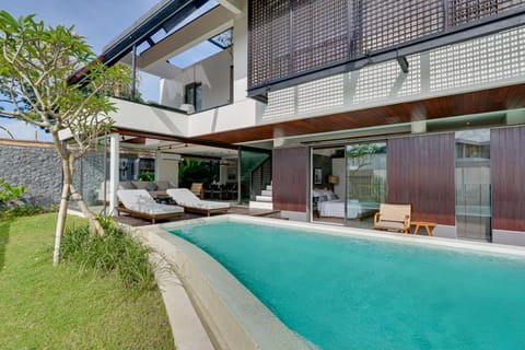 Patio, Day, Garden, View (from property/room), Garden view, Pool view, Swimming pool, Swimming pool, sunbed