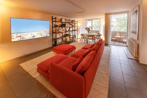 TV and multimedia, View (from property/room), Living room, Seating area