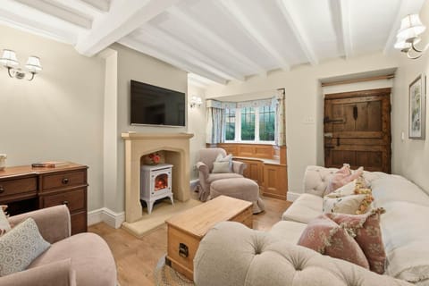 TV and multimedia, Living room, Photo of the whole room