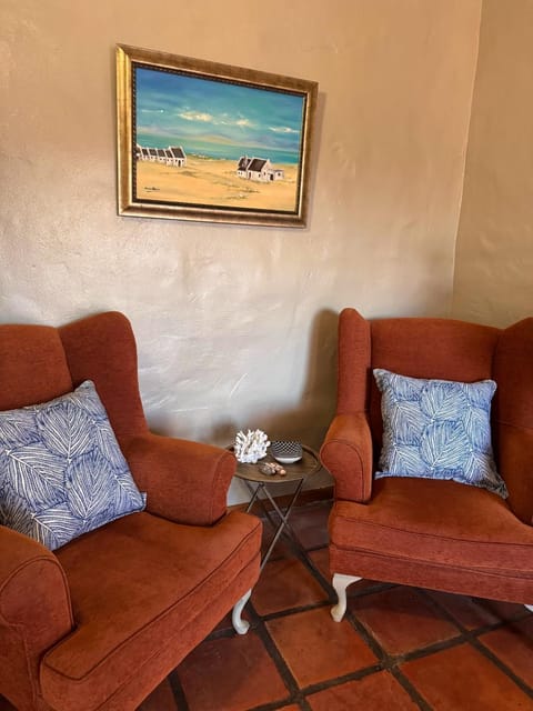 Facade/entrance, Seating area