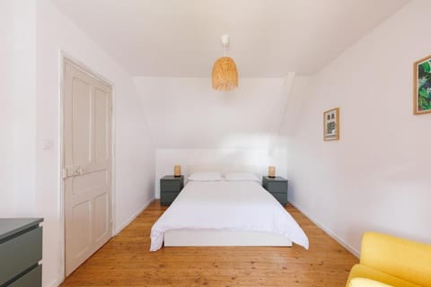 Charmante maison en plein centre du village House in Paimpol