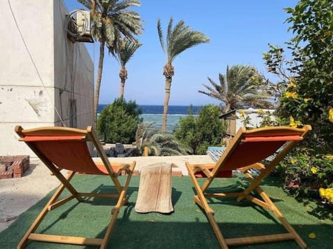 Day, Natural landscape, View (from property/room), Balcony/Terrace, Seating area, Garden view, Sea view, sunbed