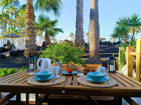 Balcony/Terrace, Dining area, Garden view