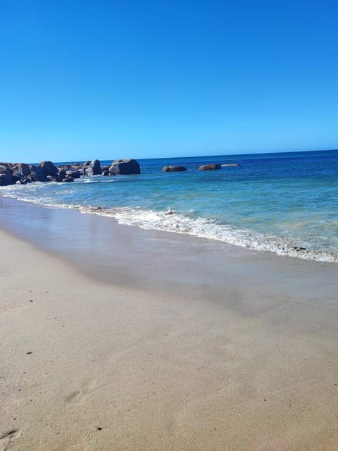 Van Temp Beach House Villa in Western Cape