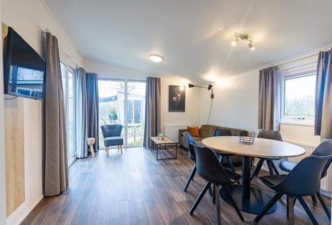 Welcome in - Chalet 'Zeeland' - Camping Duinhoeve | Comfortabel familiechalet | Huisdiervriendelijk Chalet in Renesse