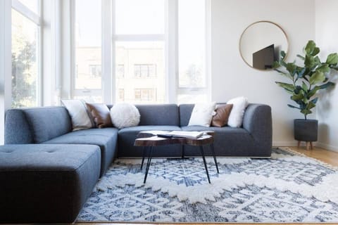 Walk to Space Needle from a Vibrant Cap Hill Loft House in South Lake Union