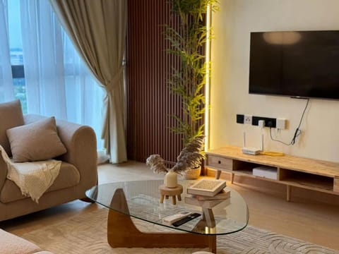 Communal lounge/ TV room, TV and multimedia, Living room, Seating area, Evening entertainment