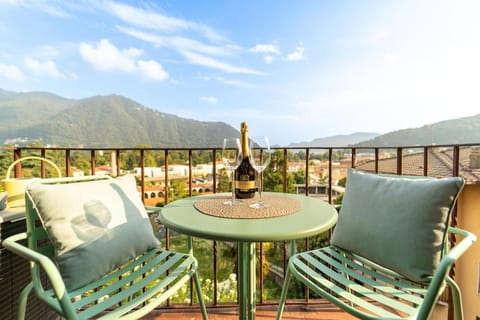 Apartment in the center of Cernobbio with parking Apartment in Cernobbio