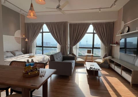 Living room, Photo of the whole room, Dining area, Bedroom, City view, Sunset, air conditioner