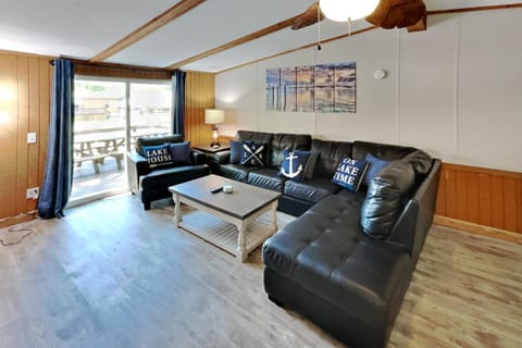 Put-in-Bay Island Club #65 House in South Bass Island