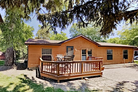 Put-in-Bay Island Club #61 House in South Bass Island
