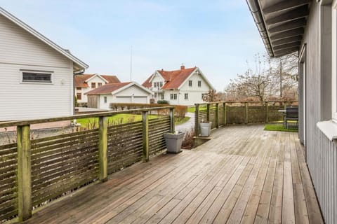 Modern house near Hastevik beach and lovely nature House in Gothenburg