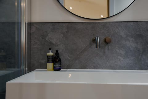 Old Church Apartment 5 private parking Apartment in Oban