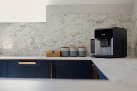 Old Church Apartment 5 private parking Apartment in Oban