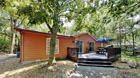 Put-in-Bay Island Club #95 House in South Bass Island