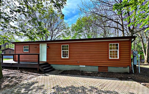 Put-in-Bay Island Club #83 Home House in South Bass Island
