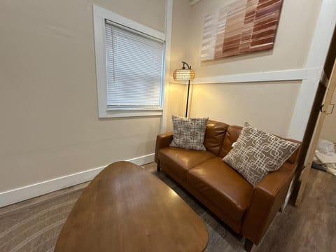 Peaceful Mini Home Near The Lake House in Canandaigua Lake