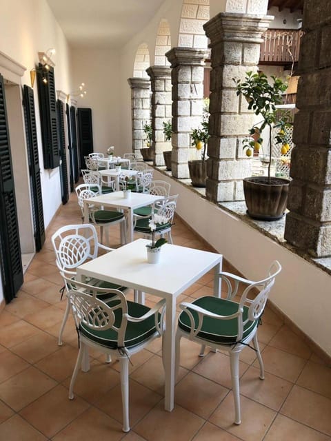 Palazzo Garibaldi Bed and Breakfast in Limone Sul Garda