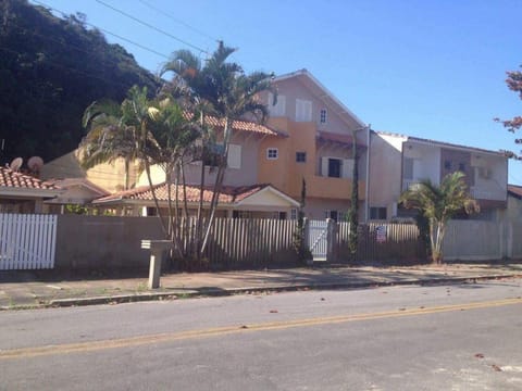 Property building, Day, Street view