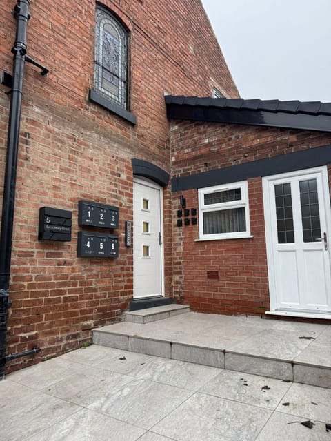 Saint Marys House Bed and Breakfast in Amber Valley