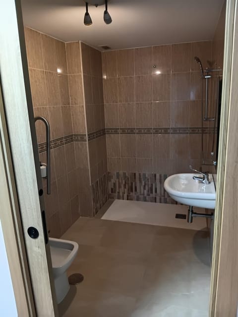 EMMI Guesthouse Bed and Breakfast in Alicante