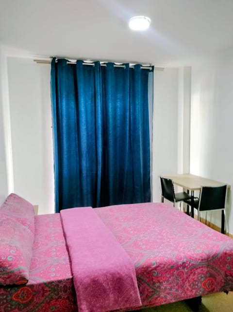 EMMI Guesthouse Bed and Breakfast in Alicante