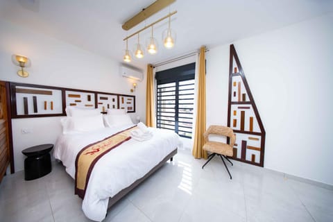 Bedroom, air conditioner