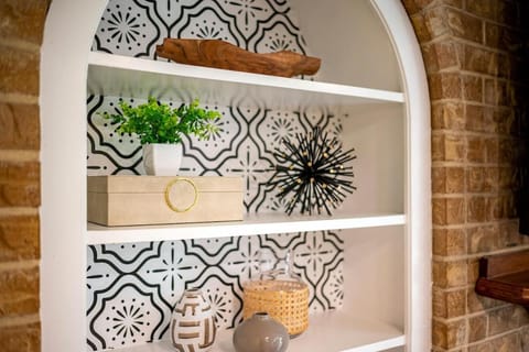 NASA Getaway, Fire Pit, Games & Family House in Pasadena