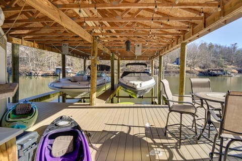 Private Hot Tub! Getaway on Smith Mountain Lake House in Smith Mountain Lake