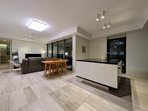 Kitchen or kitchenette, Living room, Seating area