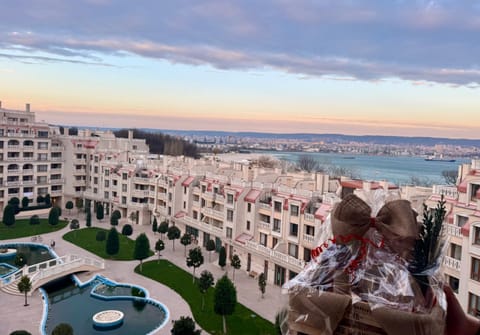 Property building, View (from property/room), Balcony/Terrace, Pool view, Sea view, Swimming pool