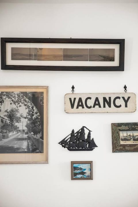 West End Nest - Deck + Bayview + Parking | Sleep 4 Apartment in Provincetown