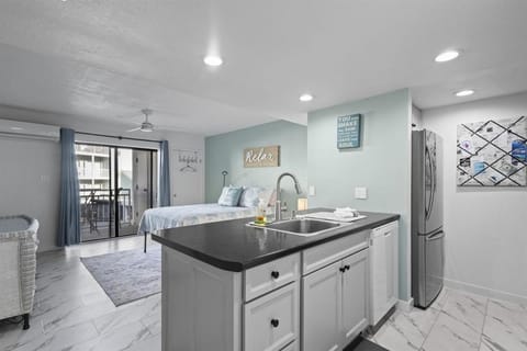 Sugar Beach 107 Studio Apartment in Orange Beach