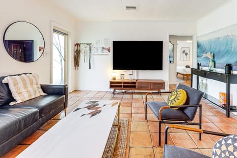 5 Mi to Las Olas Beach! Bright Home with Fenced Yard House in Dania Beach