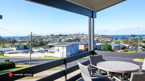 Patio, View (from property/room), Balcony/Terrace, Balcony/Terrace, Dining area, Sea view