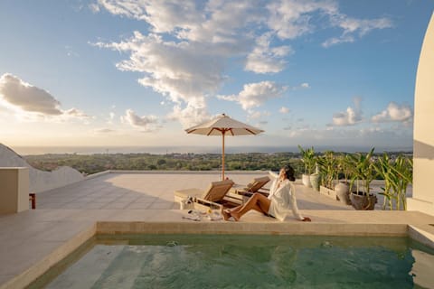 Natural landscape, View (from property/room), Mountain view, Pool view, Sea view, Swimming pool, sunbed