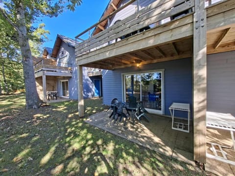 Property building, Patio, Garden, Garden view