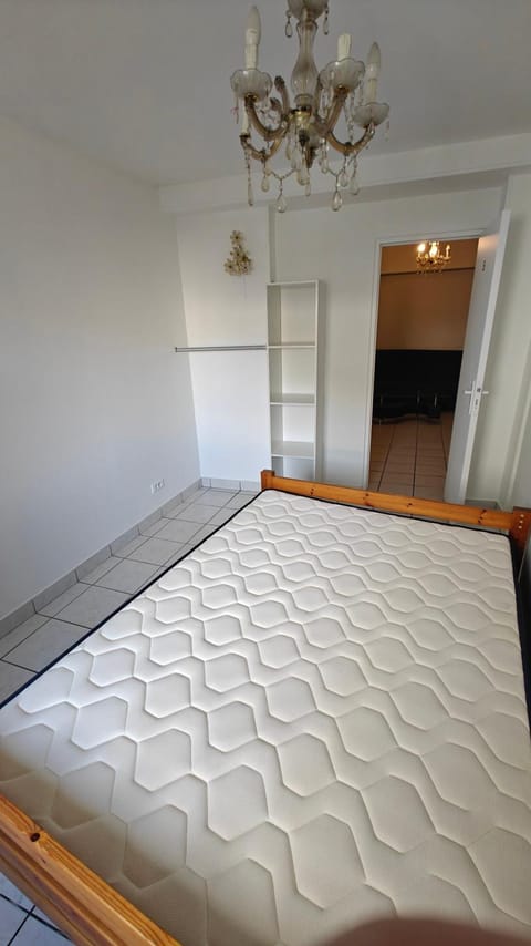 Logement Stade de France Vacation rental in Saint-Denis, France