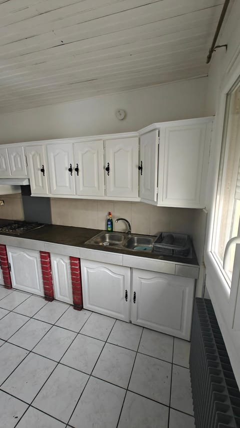 Logement Stade de France Vacation rental in Saint-Denis, France