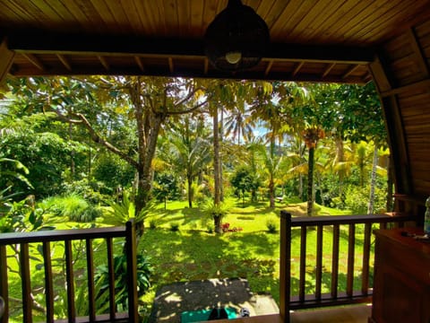 Oka Wooden house8 Apartment in Payangan