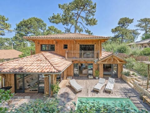 Patio, Swimming pool