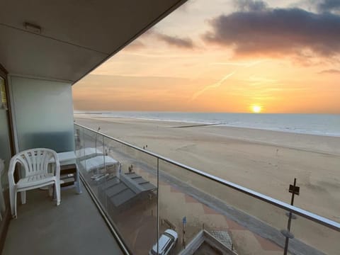 View (from property/room), Balcony/Terrace, Beach, Sea view, Sunset