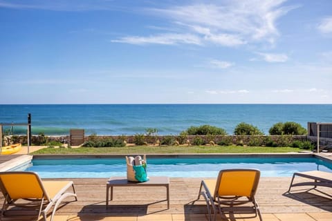 View (from property/room), Pool view, Sea view, Swimming pool, sunbed