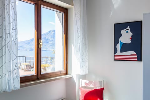 Graziella House - terrazza privata e accesso esclusivo alla spiaggia! Apartment in Brenzone sul Garda