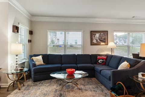 New Haven at Towne Square with Patio home House in Athens