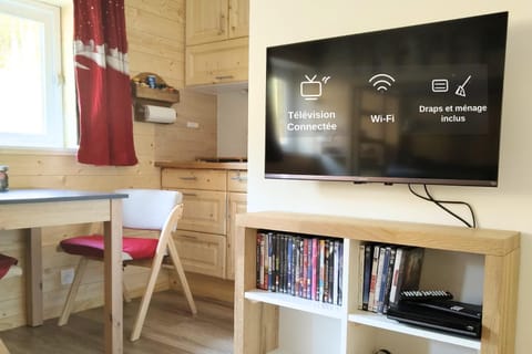 TV and multimedia, Seating area