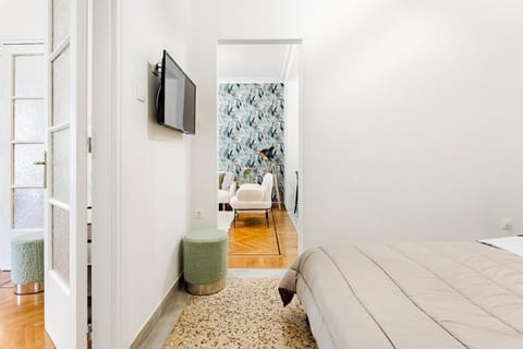 Boutique 5BDT-3 ΒATH Apt with Eclectic Style- Acropolis Apartment in Athens