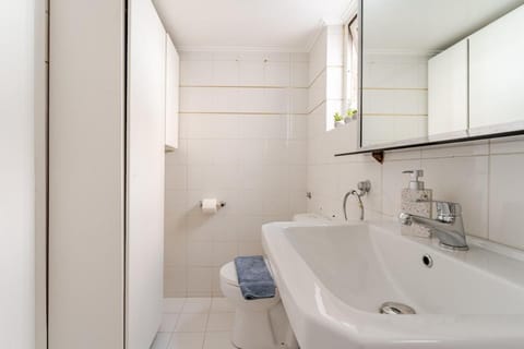 Amazing Luxurious BrandNew 4BDR 2Bath ΑcropolisAPT Apartment in Athens