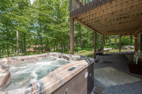 Dunshire Chalet House in Deep Creek Lake